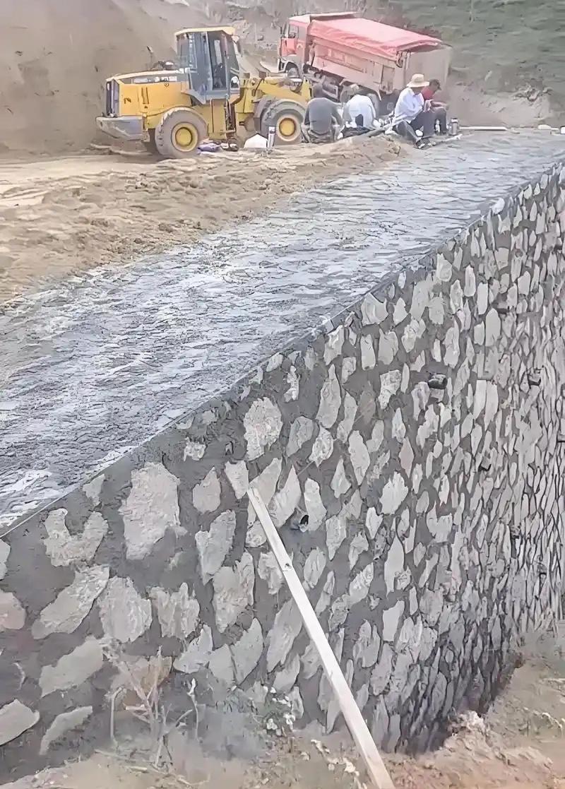 保定望都县边坡加固